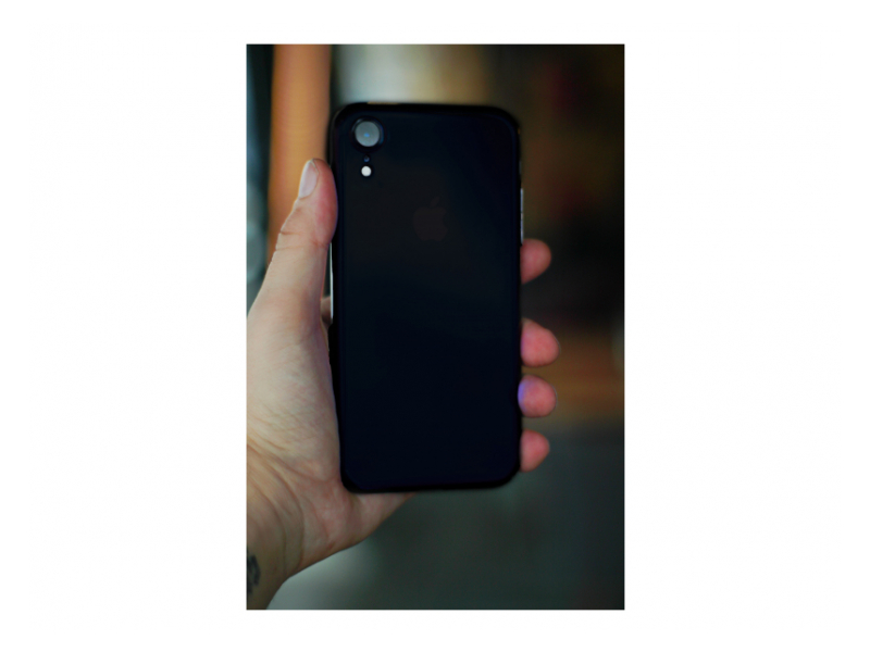 Клип-кейс iPhone XR Hard case Черный